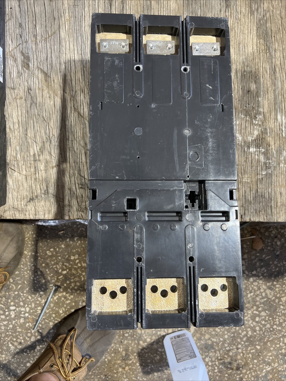 37305042