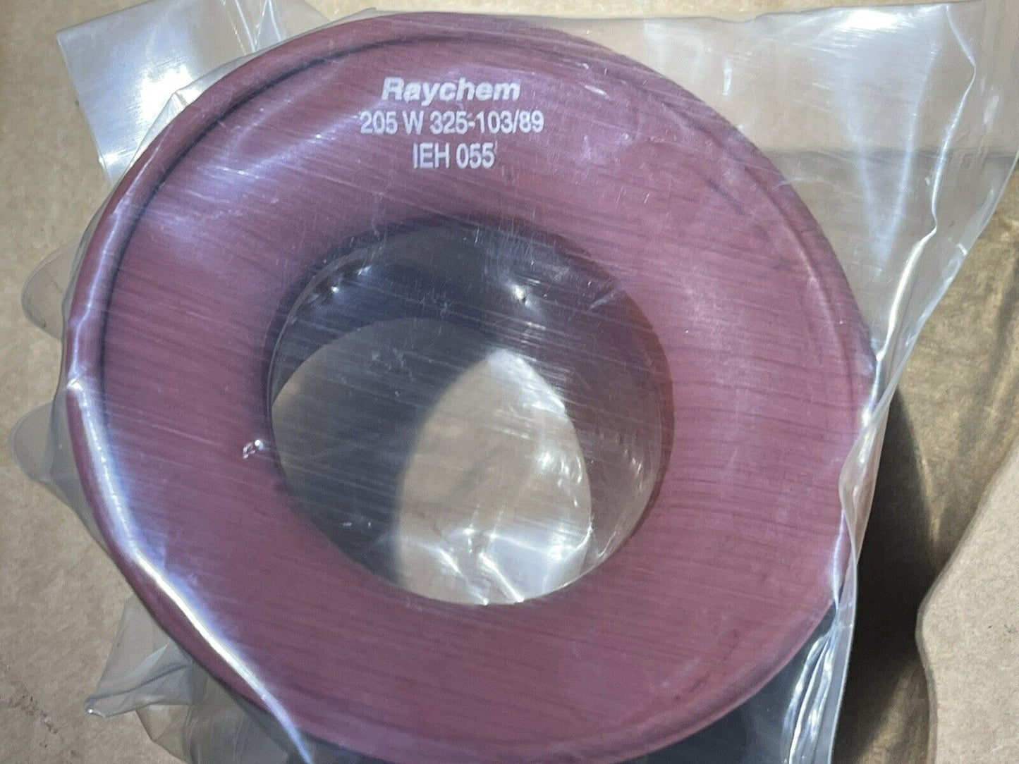 RAYCHEM EPKT1731X0-B09D310G56 OUTDOOR TERMINATION KIT 12-17.5KV 35-70MM2