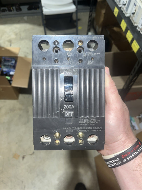 47053386