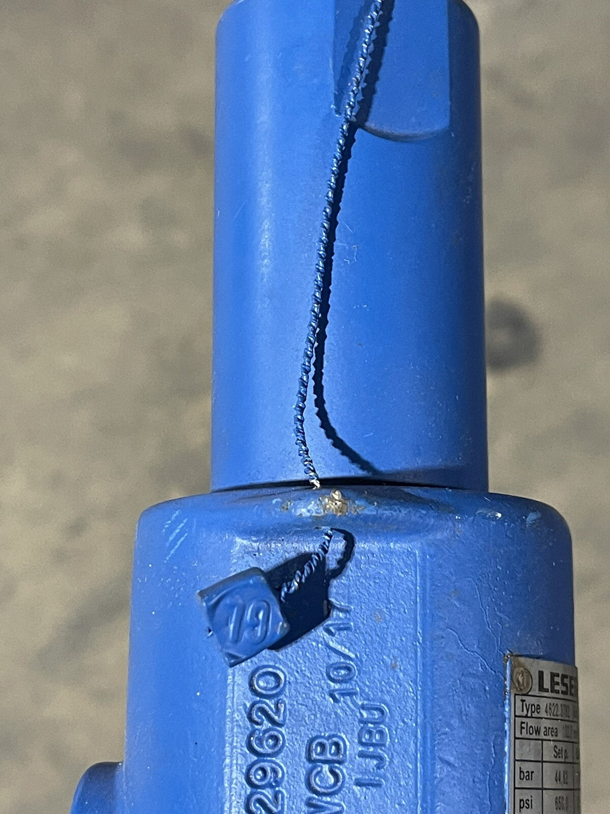 29581190