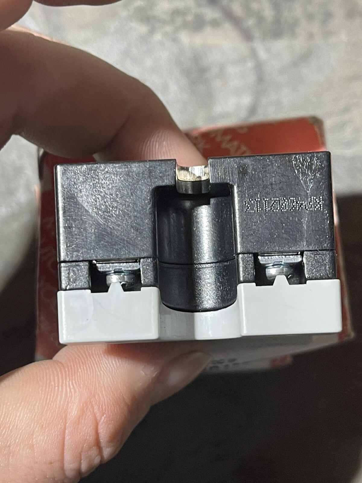 29565867