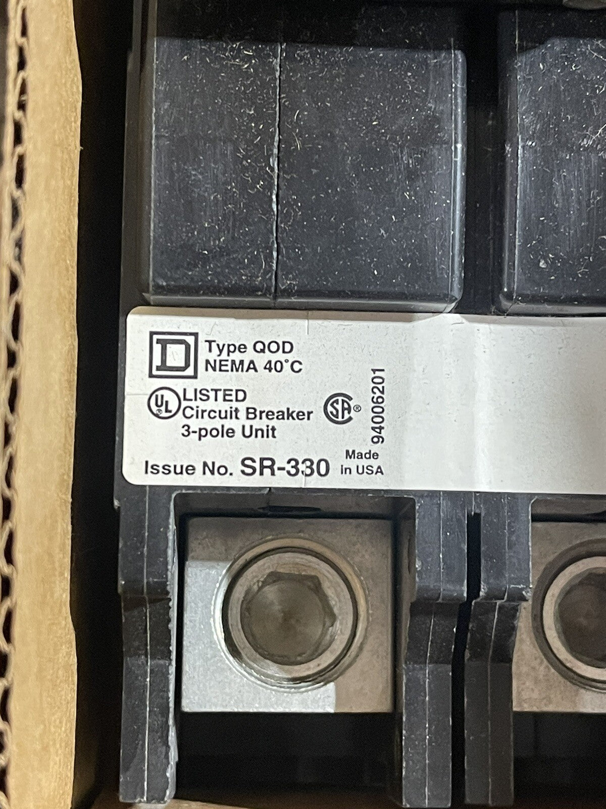 33570472