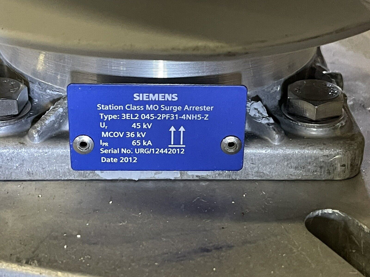 SIEMENS 3EL2 SURGE ARRESTER, SILICON RUBBER HOUSING AND CAGE DESIGN, MCOV 36kV