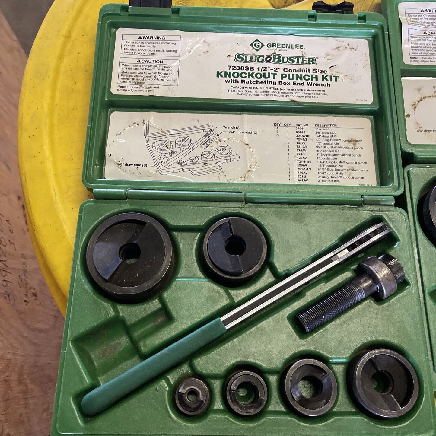 GREENLEE 7238SB SLUGBUSTER KNOCKOUT PUNCH KIT 1/2 to 2". MISSING 3/8” DRAW STUD.