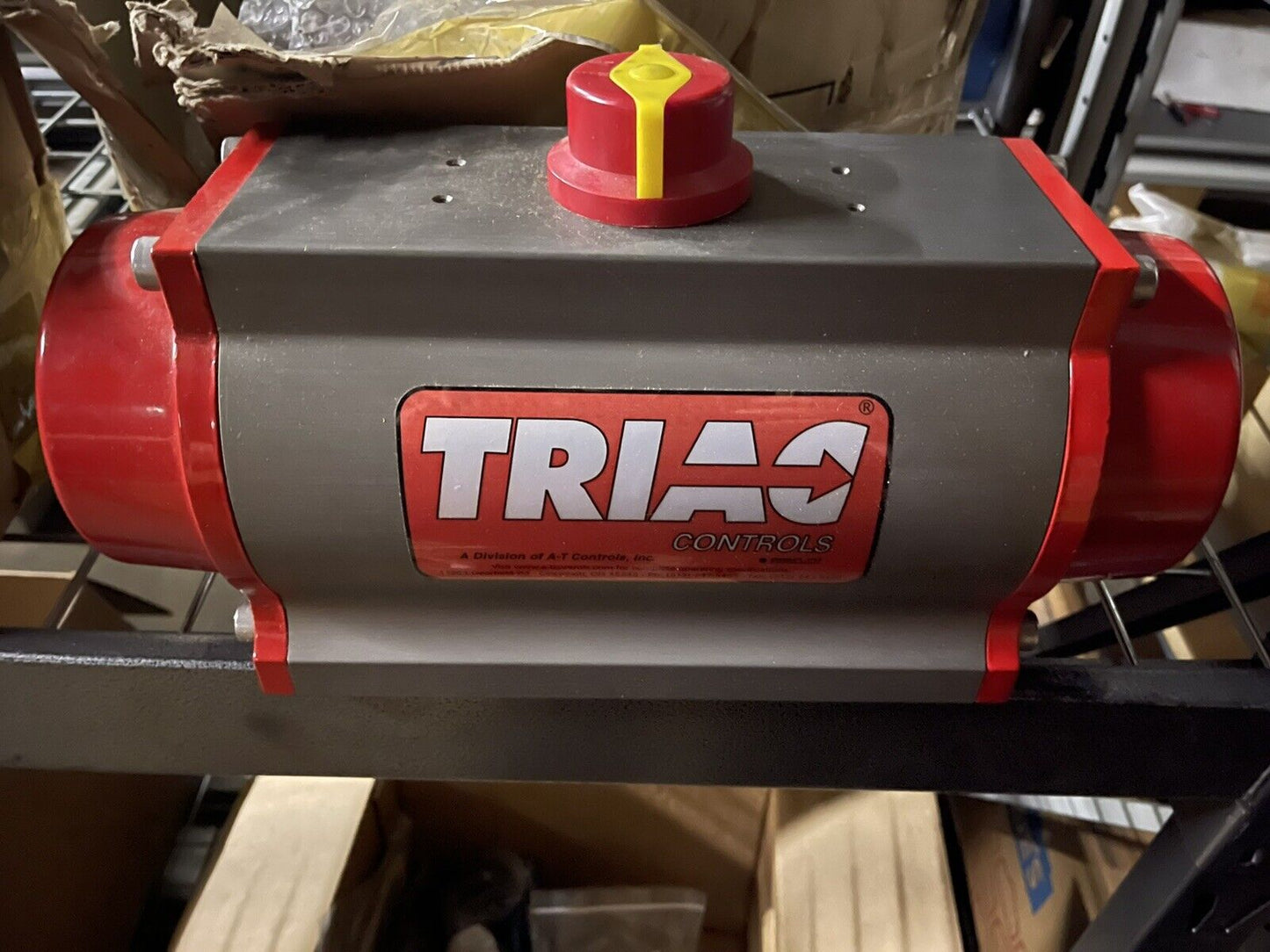 TRIAC CONTROLS 2R500SR PNEUMATIC ACTUATOR, SPRING RETURN, 40-100 PSI AIR SUPPLY