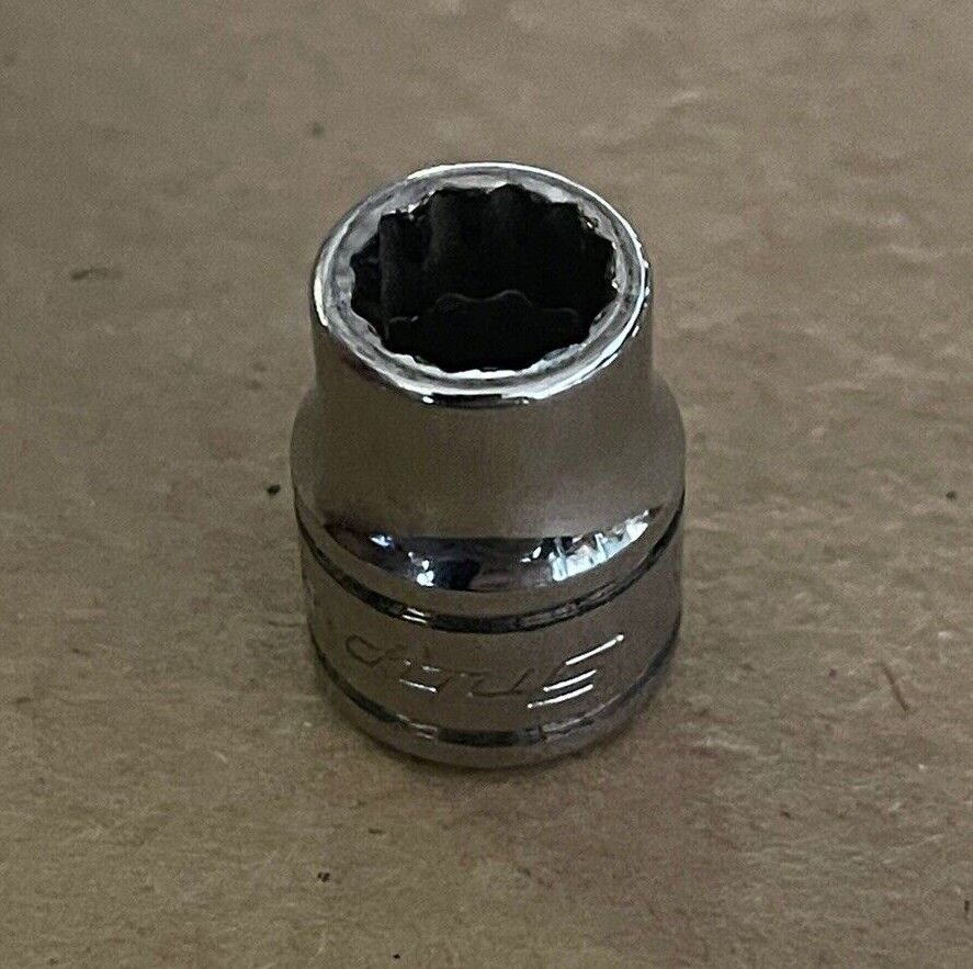 SNAP-ON 3/8" DRIVE 12-POINT SAE 3/8" FLANK DRIVE SHALLOW SOCKET, F121