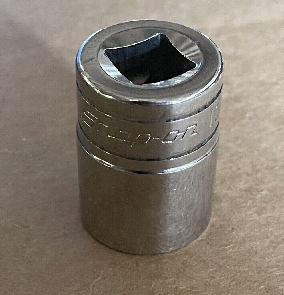 SNAP-ON 1/2" DRIVE 6-POINT SAE 13/16" FLANK DRIVE SHALLOW SOCKET, TW261