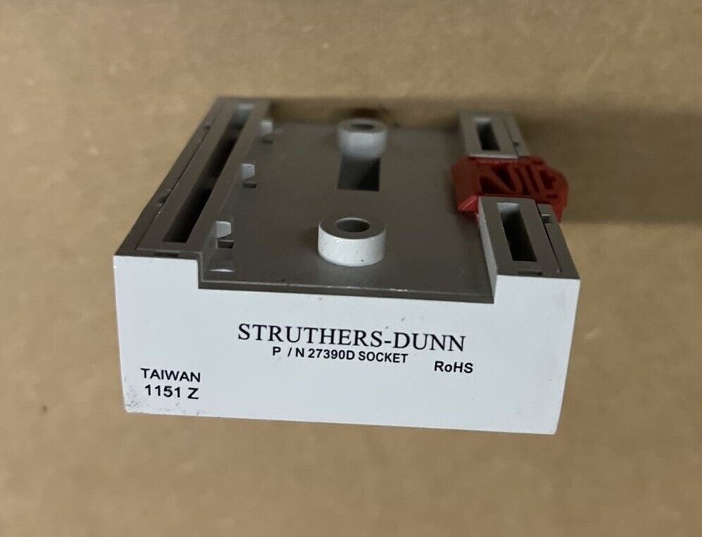 STRUTHERS-DUNN 27390D RELAY SOCKET, DIN RAIL / PANEL MOUNT, 12-PIN, 10 A, 600 V