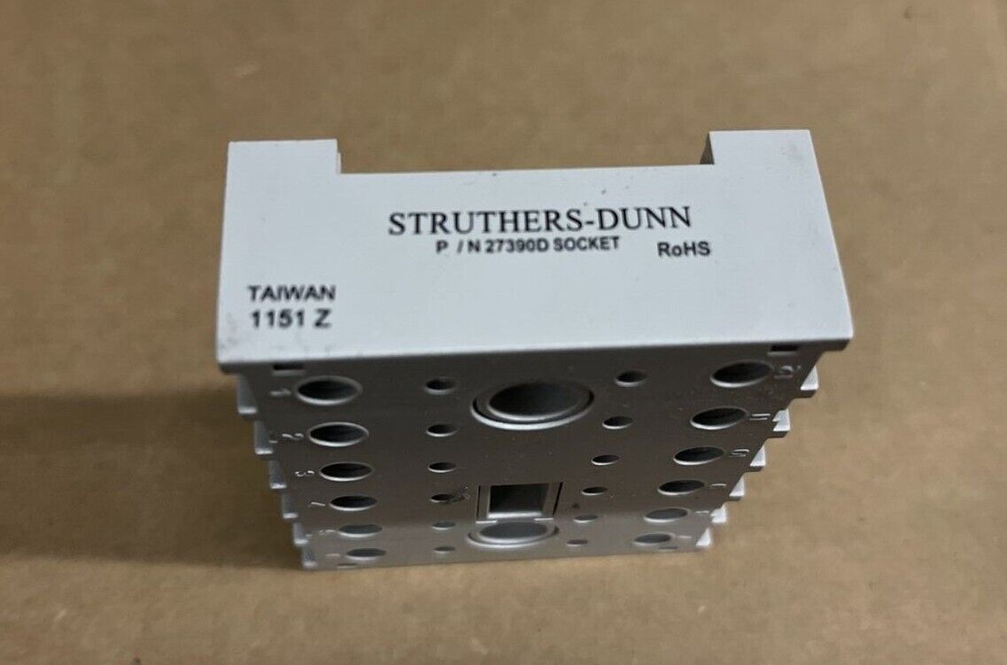 STRUTHERS-DUNN 27390D RELAY SOCKET, DIN RAIL / PANEL MOUNT, 12-PIN, 10 A, 600 V