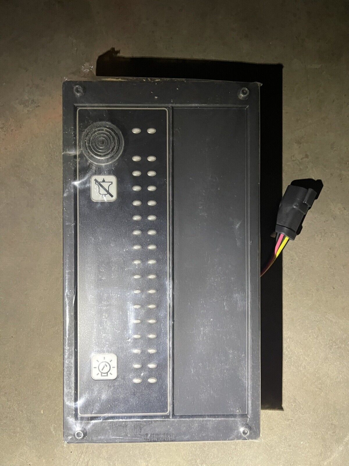 CATERPILLAR CAT 279-0515 ELECTRONIC CONTROL ASSEMBLY (ANNUNCIATOR)