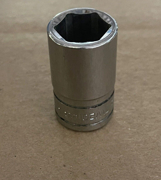 SNAP-ON 1/2" DRIVE 6-POINT SAE 5/8" SHALLOW SOCKET, CHROME FINISH, TW201