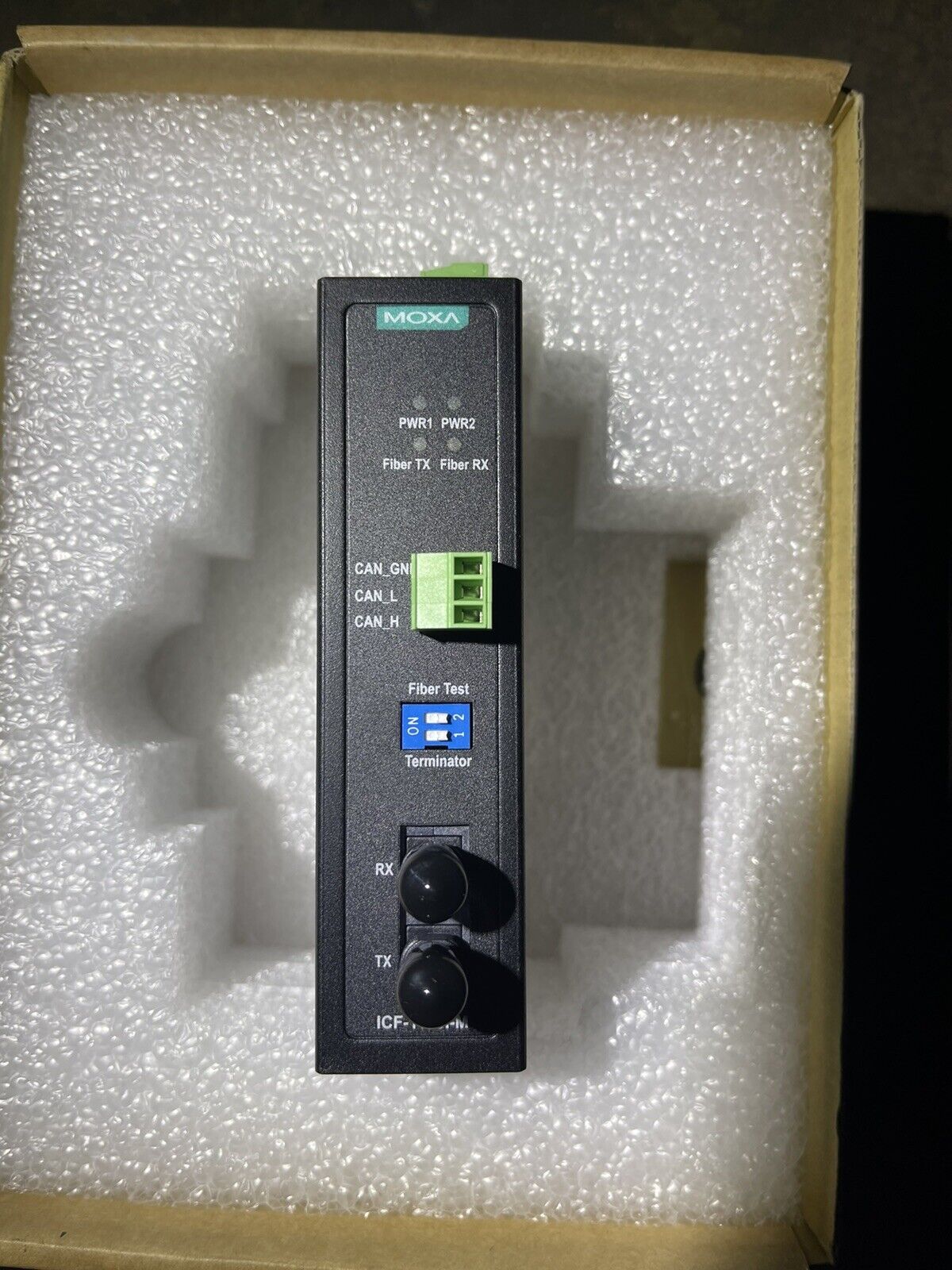 MOXA INDUSTRIAL CAN BUS TO OPTICAL FIBER CONVERTER ICF-1170I-M-ST V1.0.1